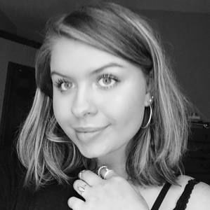 Meet your Posher, Kenzie